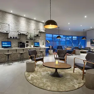 Hilton Garden Toronto Airport Hotel
